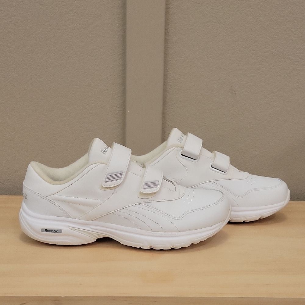 Reebok Comfort Deluxe Womans Size 9 Hook And Loop White Leather Sneakers